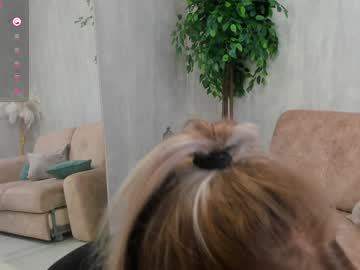 girl
        maybe_marry_me cam image #5123446