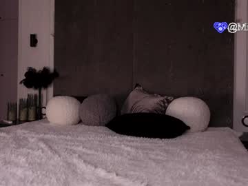 girl
        miladenver cam image #4345664
