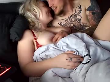 couple
        doggycouple69 cam image #4313446