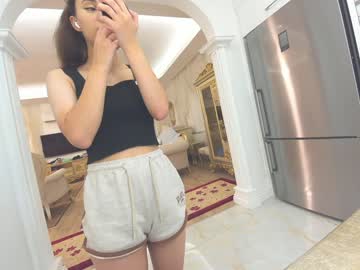 girl
        ehotlovea cam image #327196