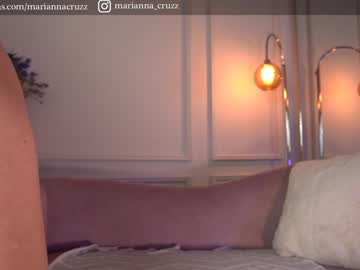 girl
        mariannacruzz cam image #4480555