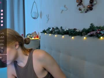 girl
        kirasammers cam image #2990237