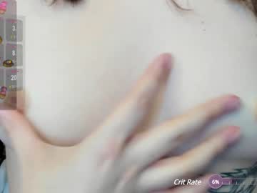 girl
        lynngroves cam image #4207110