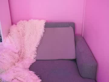 girl
        little_effy18_ cam image #6613760