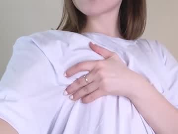 girl
        elianareynolds cam image #3241315