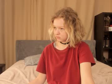 girl
        juliesalazar cam image #1904177