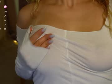 girl
        april_blush cam image #5131948