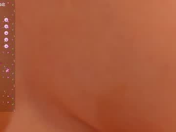 girl
        little_effy18 cam image #3983085