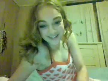 couple
        adrienna420 cam image #2871805
