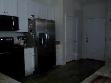 girl
        holihurricane cam image #5953690