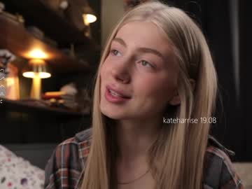 girl
        kateharrise cam image #4848562