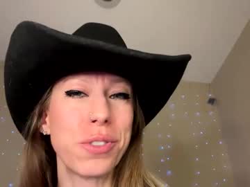girl
        mvpkrazydaizy cam image #5976363