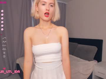 girl
        minnietammy cam image #2318421