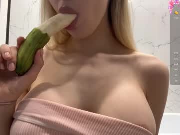 girl
        avroramy cam image #6690617