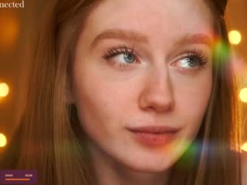 girl
        lizzy_blaze cam image #5765581