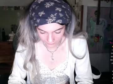 girl
        pixelatedprincess cam image #2181889