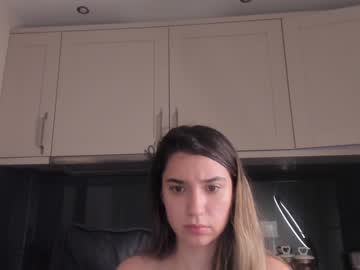 girl
        kity_sweet cam image #1806663