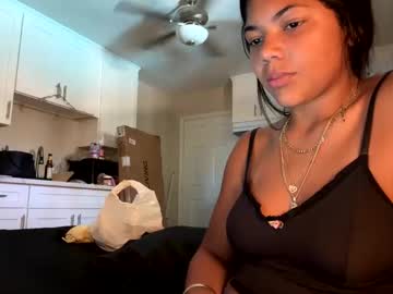 girl
        puertoricanpr cam image #4694102