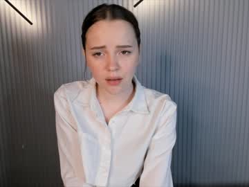 girl
        mya66maya cam image #4212022