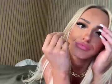 girl
        alexfoxlive cam image #5909504