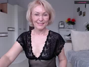 girl
        jasmin18v cam image #6352257