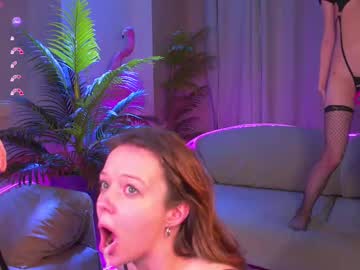 girl
        nikkisilk cam image #6455036
