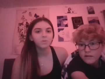 couple Live Cam Girls Love To Strip Naked For Their Viewers with dommymommy17