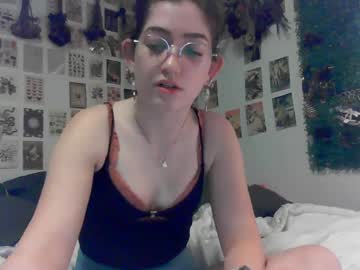 girl
        tatumwest cam image #6708564
