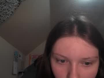 girl
        astridbaker69 cam image #3353528