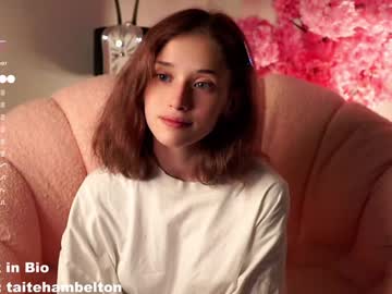girl
        taitehambelton cam image #6716331