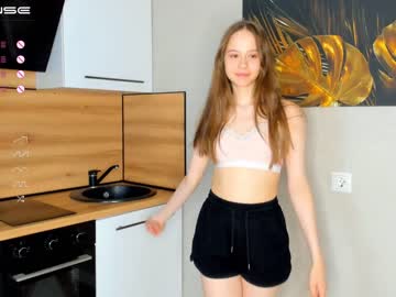 girl
        breeblanton cam image #3955256