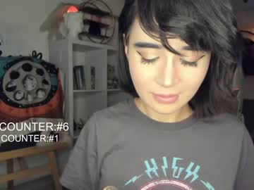 girl
        lonelly_lolly98 cam image #3086349