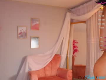 girl
        valeria_orozco cam image #854354