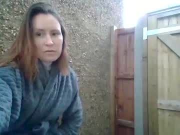 girl
        eatmypie69 cam image #2890266
