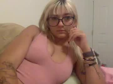 girl
        applebottomannie cam image #4343754