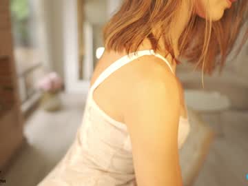 girl
        honeyco57 cam image #4865801