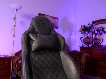 girl
        jessiccaburns cam image #1894339