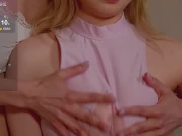girl
        april_blush cam image #4385016