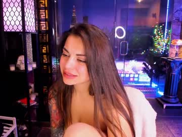 girl
        alma_pearl cam image #1056764