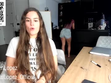 girl
        crazypaty cam image #1016054