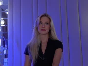 girl
        krissone cam image #4923143