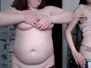 couple
        your_madhurricane cam image #3439395