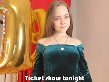 girl
        mila_milka_ cam image #2322961