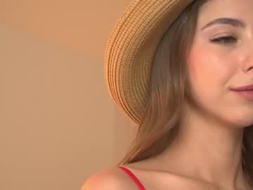 girl
        via_olivia___ cam image #5071231