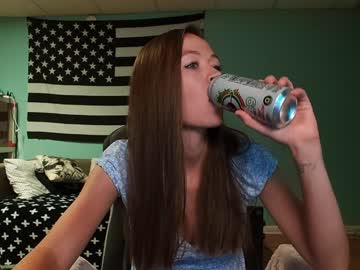 girl
        anabelleleigh cam image #1960087