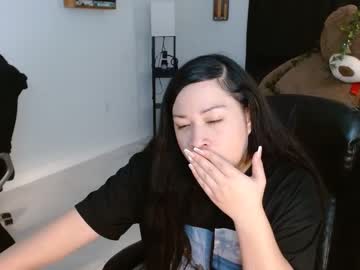 girl
        layzebunny cam image #2490722