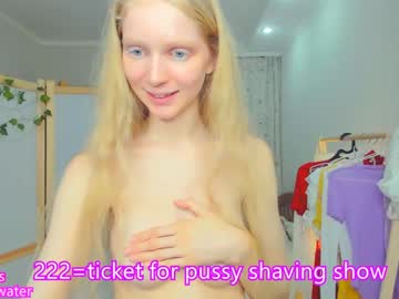 girl
        jenny_ames cam image #4271475
