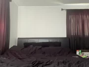 girl
        zaelas cam image #2287012