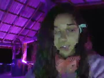 girl
        pink_veil cam image #1835809
