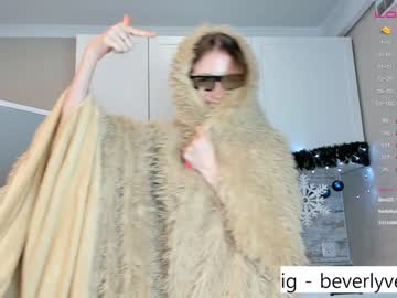 girl
        beverlyvega cam image #687676